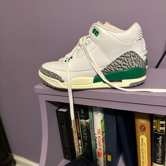 Air Jordan 2023 Lucky green women 7.5